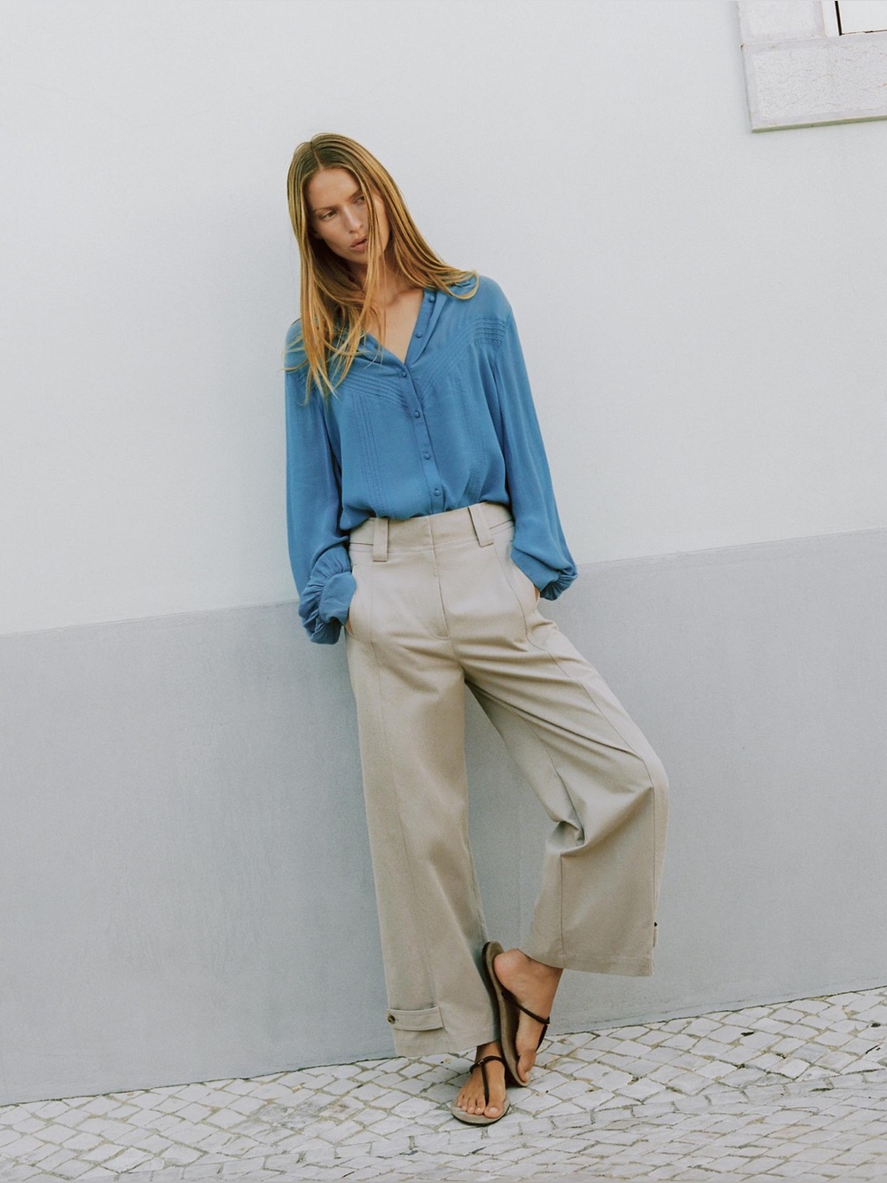 Zara Flowy Pintuck Secretary Vacation Button 100% Viscose Shirt Blue Size L NWT